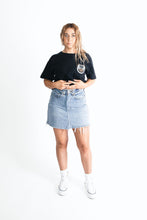 Load image into Gallery viewer, VINTAGE LEVI CUT OFFS - SIZE 26 #RS20
