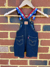 Load image into Gallery viewer, VINTAGE LEVIS - LEVIS

