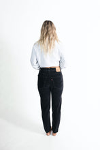 Load image into Gallery viewer, VTG LEVIS – SIZE 30 #MK27
