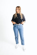 Load image into Gallery viewer, VTG LEVIS – SIZE 30 #SD14
